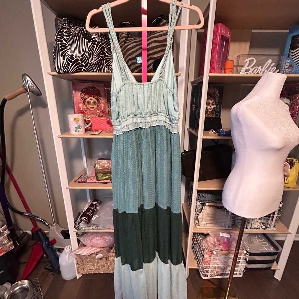 Slate and Willow Colorblock Maxi Dress size large preloved - Picture 6 of 7